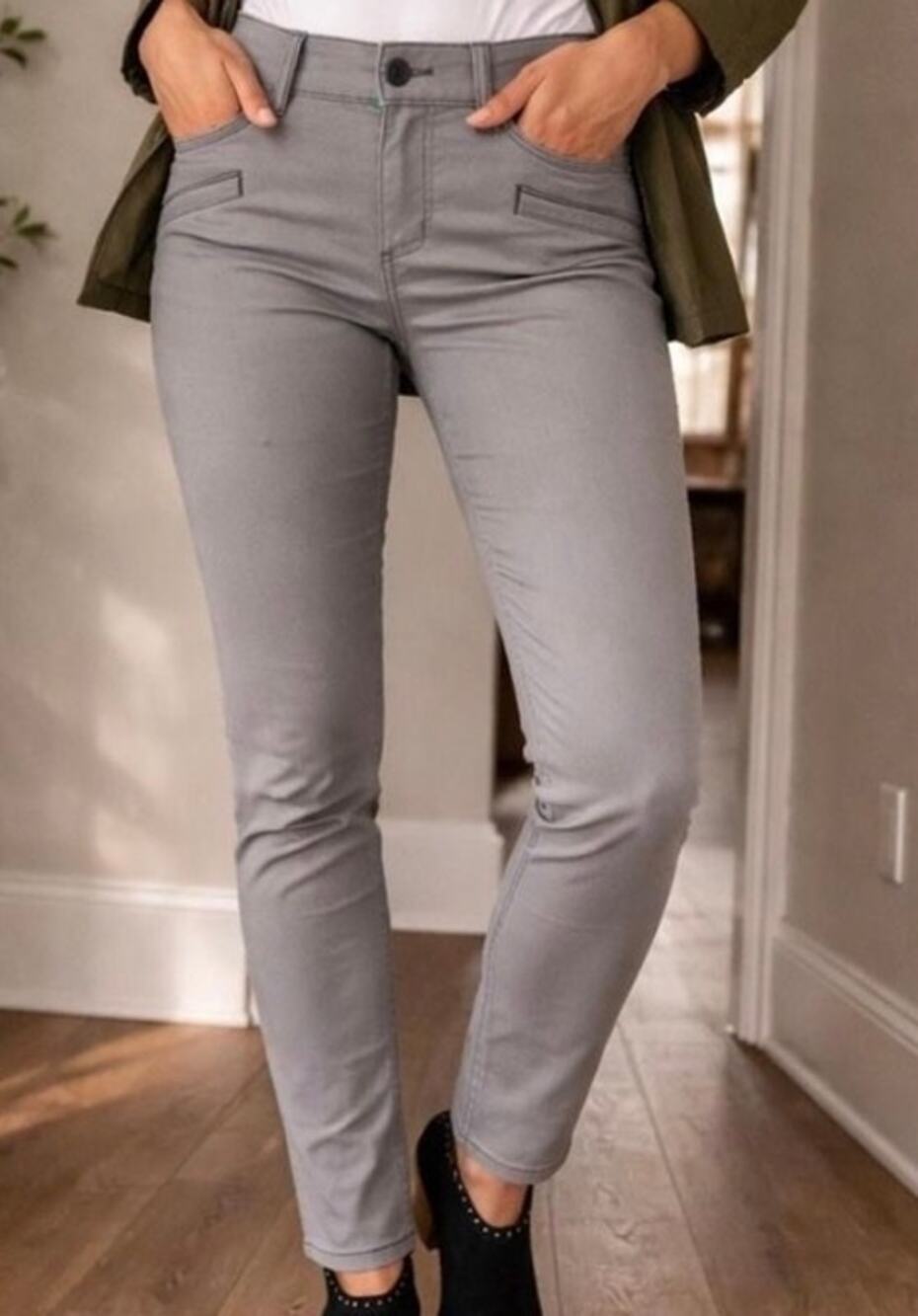 5.11 Tactical Women’s Gray Jeans • Size 4 Regular • Stretch Utility Denim